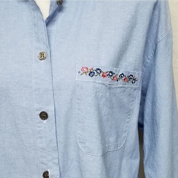 VINTAGE 1990s Deadstock New Look Chambray Button Up Floral Embroidered Blouse - Picture 7 of 14